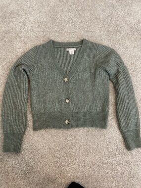 Sincerely Jules Olive Green V-Neck Cropped Button Cardigan XS 🤍💚